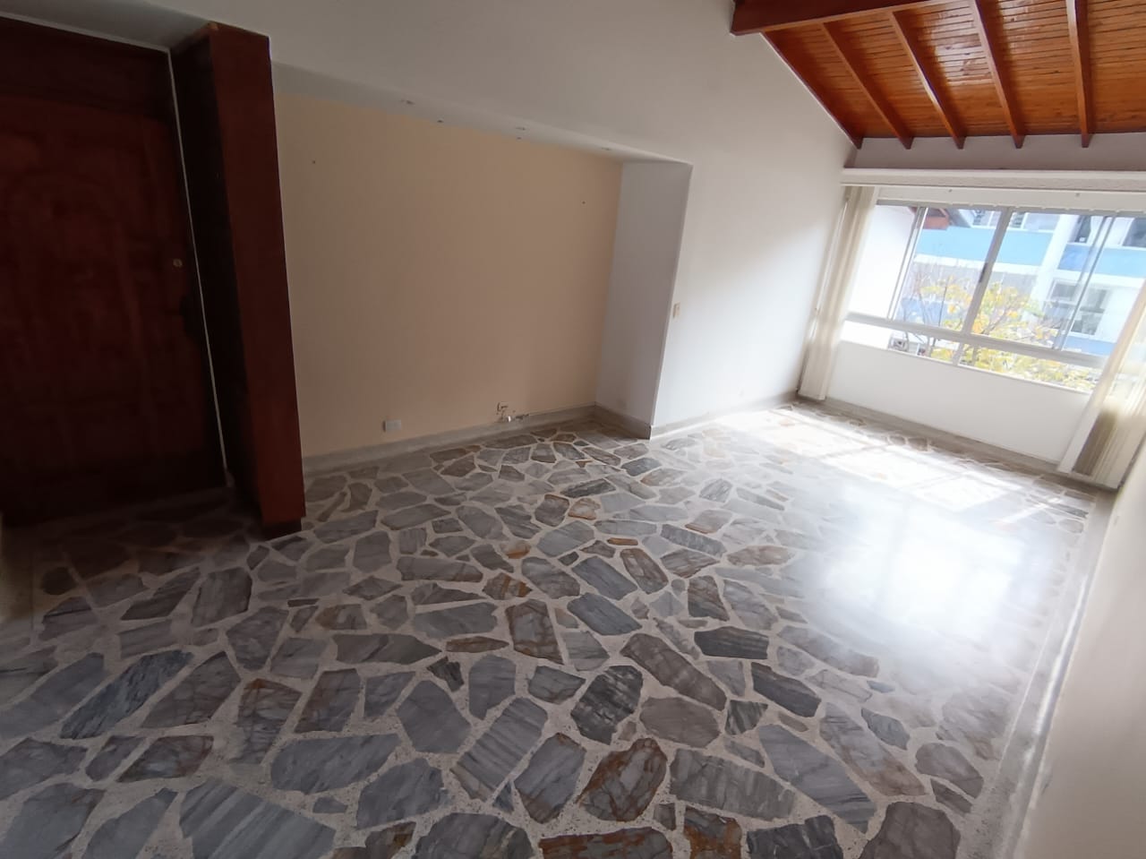 Arriendo Apartamento en Calasanz