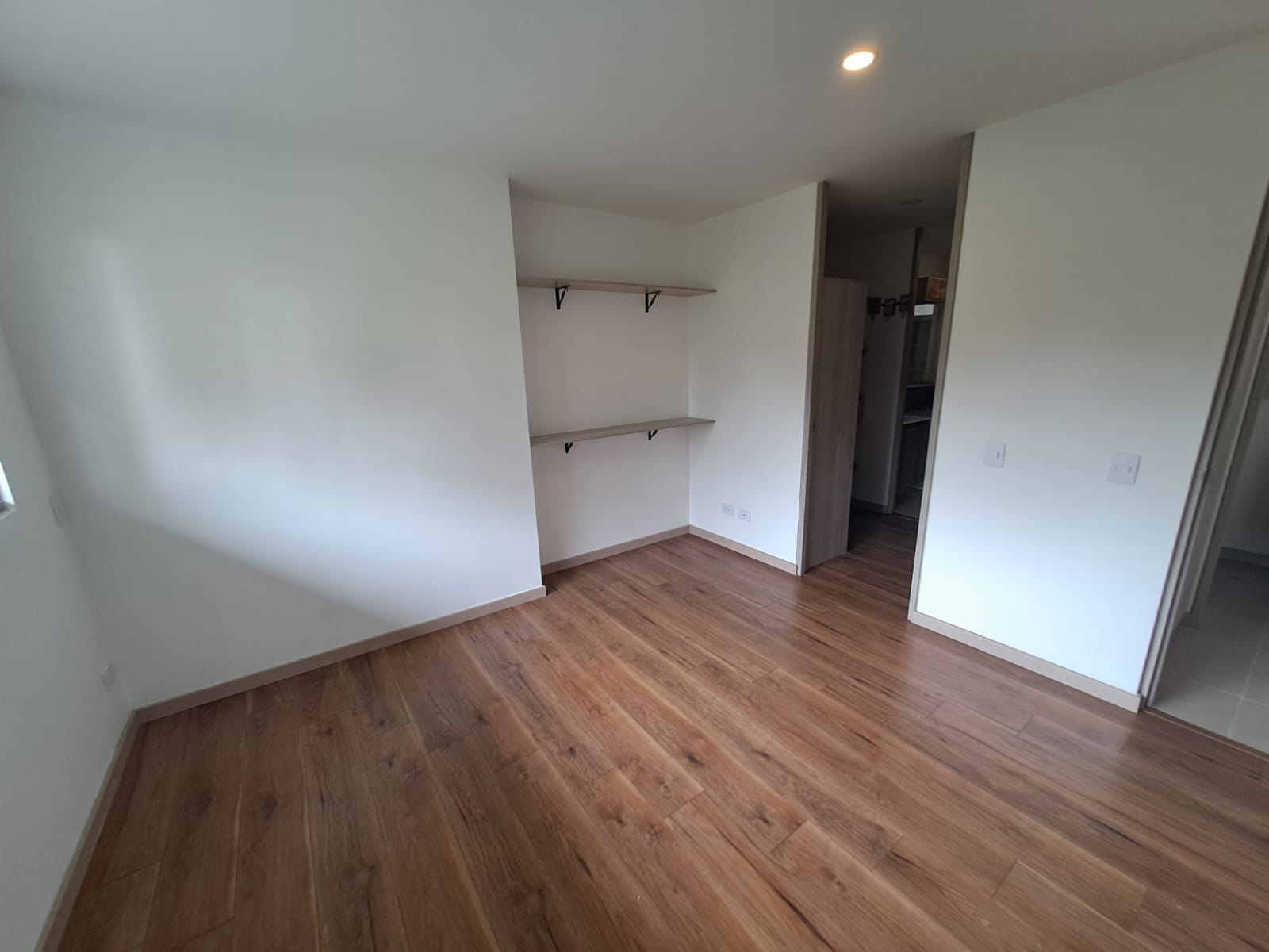 ARRIENDO APARTAMENTO POBLADO  LOS BALSOS