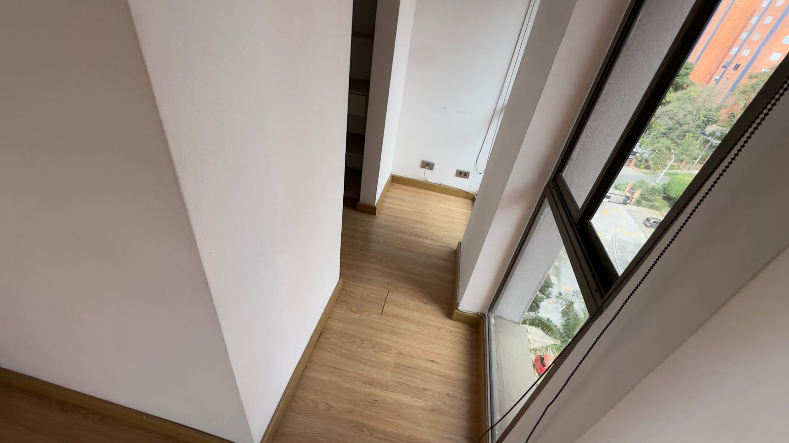 ARRIENDO APARTAMENTO EN EL POBLADO LA FRONTERA