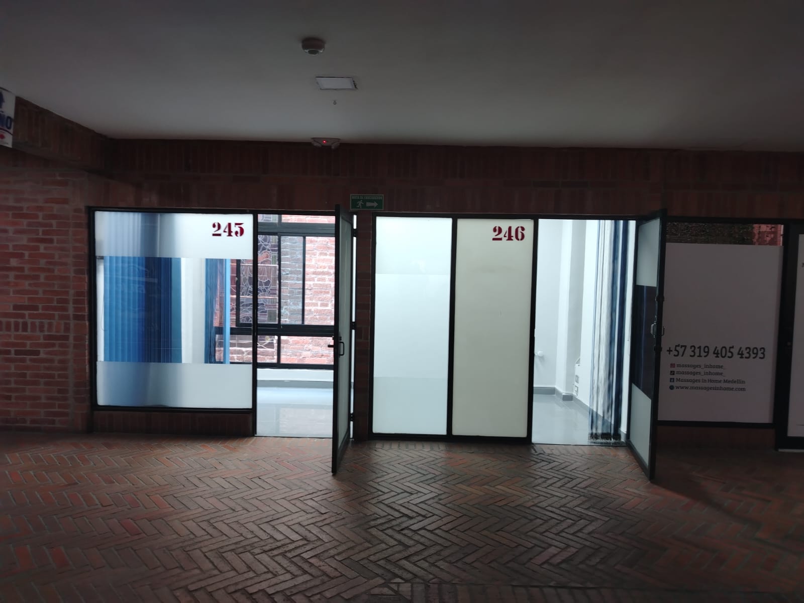 ARRIENDO OFICINA EN EL POBLADO