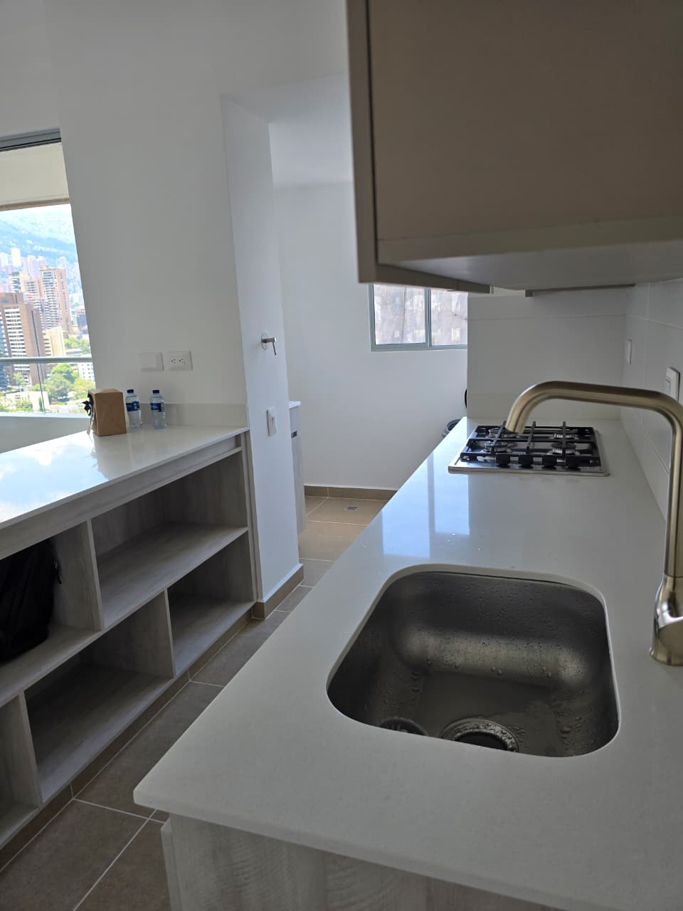 ARRIENDO APARTAMENTO EN CUIDAD DEL RIO