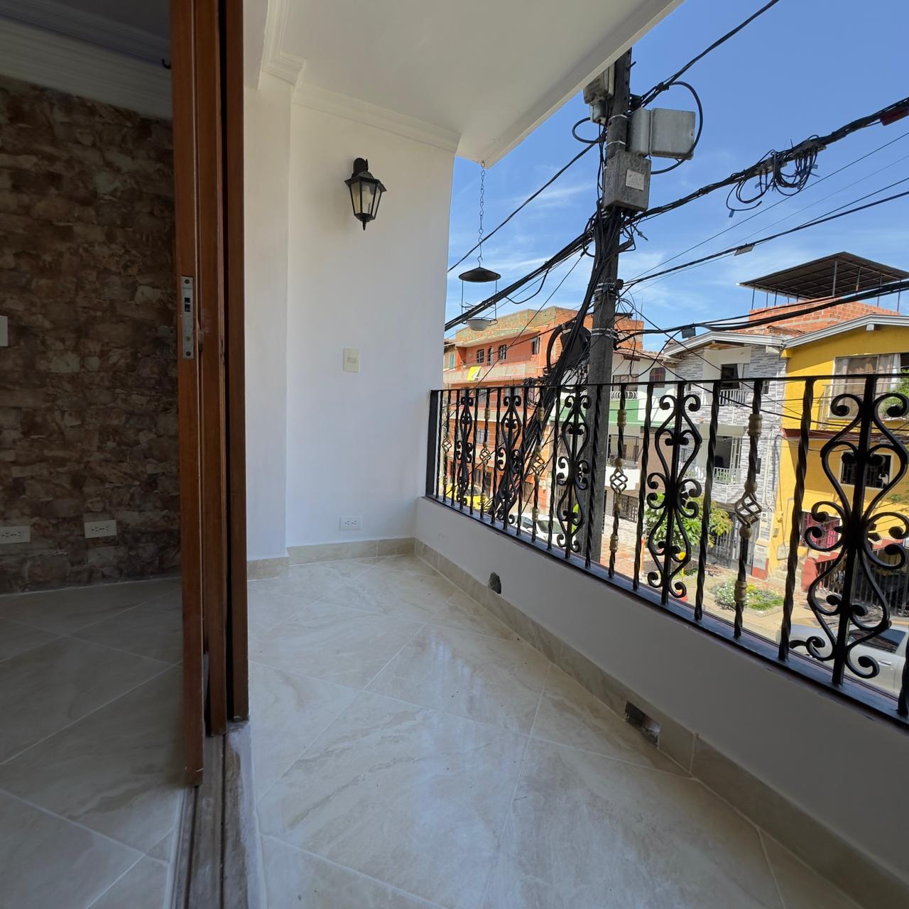 ARRIENDO CASA EN VILLA HERMOSA