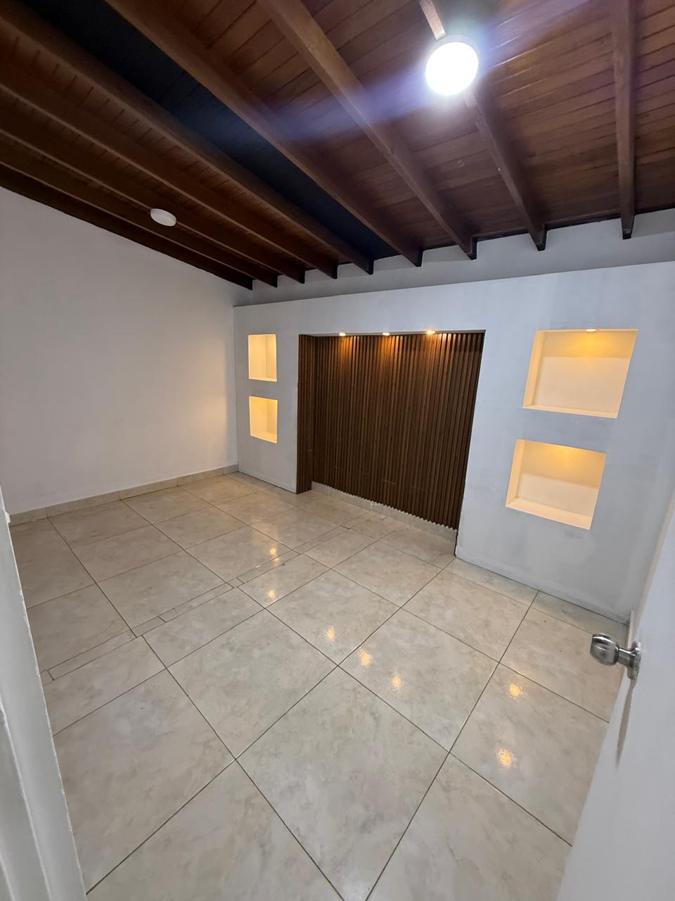 ARRIENDO CASA COMERCIAL EN SANTA GEMA
