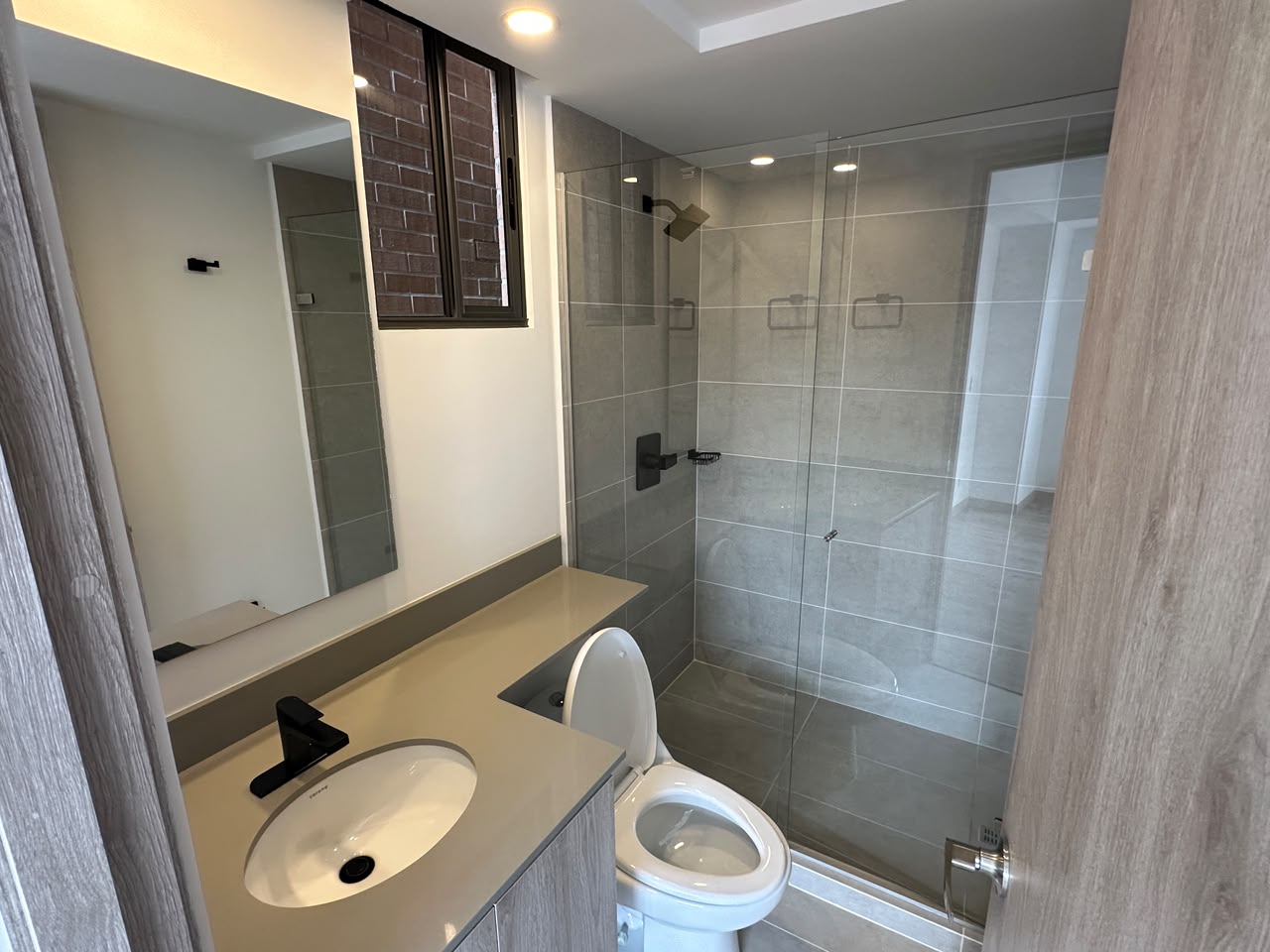ARRIENDO APARTAMENTO EN CUIDAD DEL RIO