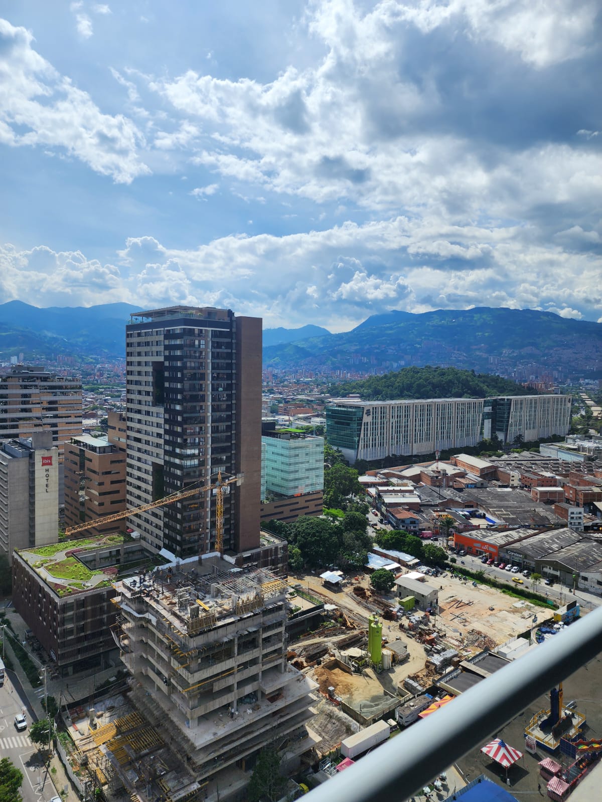 ARRIENDO APARTA ESTUDIO TIPO LOFT AMOBLADO EN CIUDAD DEL RIO