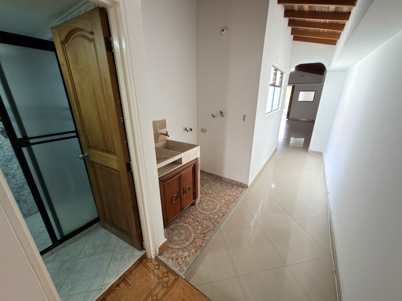 ARRIENDO APARTAMENTO EN LA FLORESTA