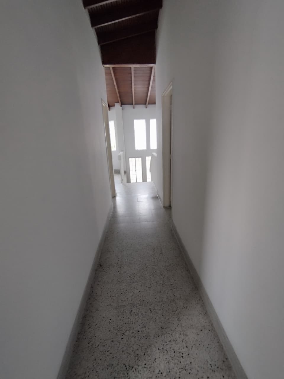Arriendo casa en simón bolívar