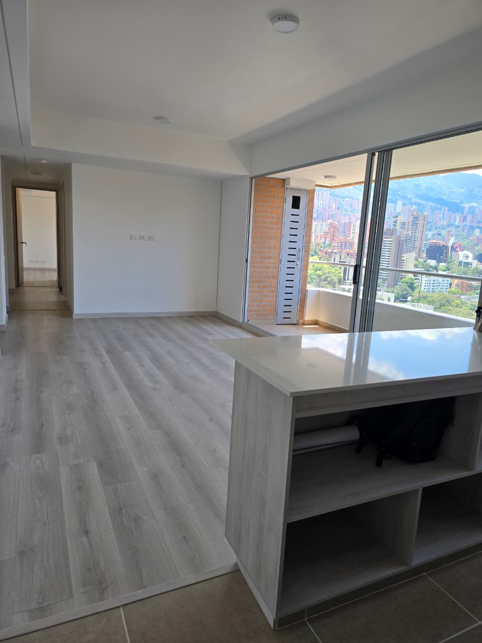 ARRIENDO APARTAMENTO EN CUIDAD DEL RIO