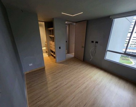 VENDO APARTAMENTO EN LA LOMA DEL INDIO