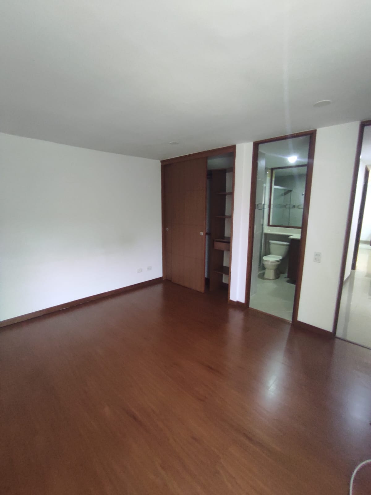 ARRIENDO APARTAMENTO LOMA DE LAS BRUJAS ENVIGADO