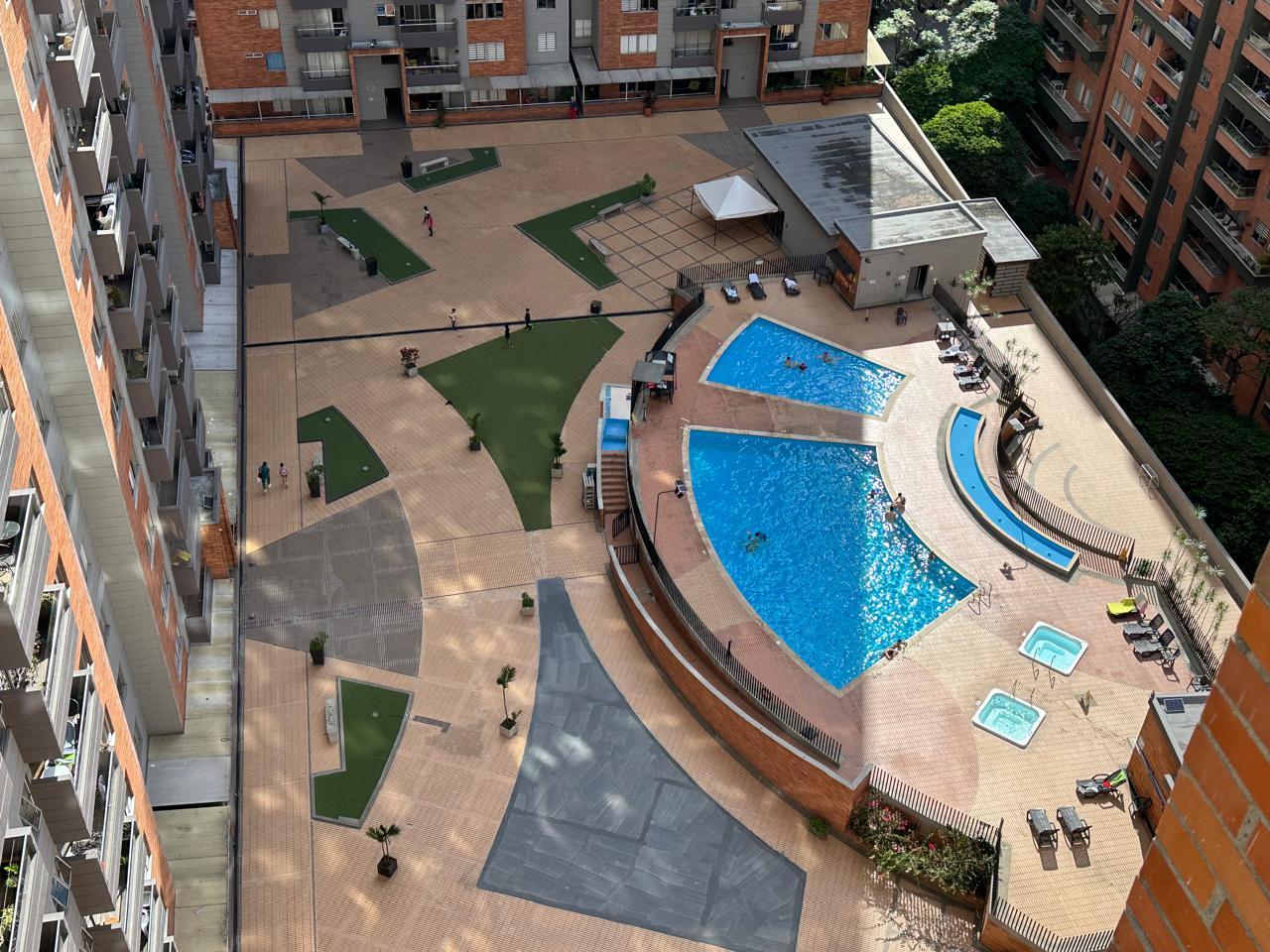 ARRIENDO APARTAMENTO CIUDAD DEL RIO