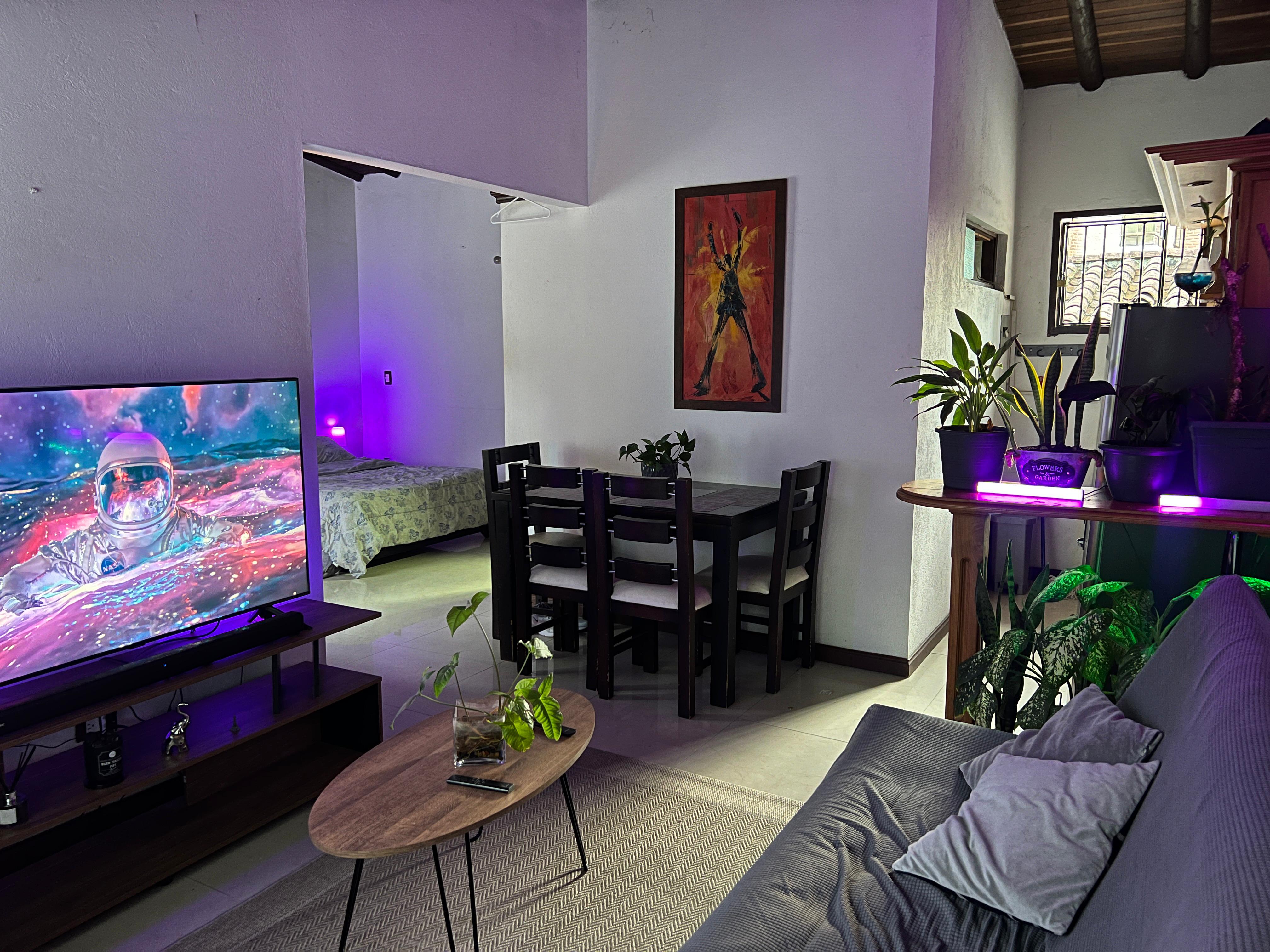 ARRIENDO APARTAESTUDIO AMOBLADO EN EL POBLADO