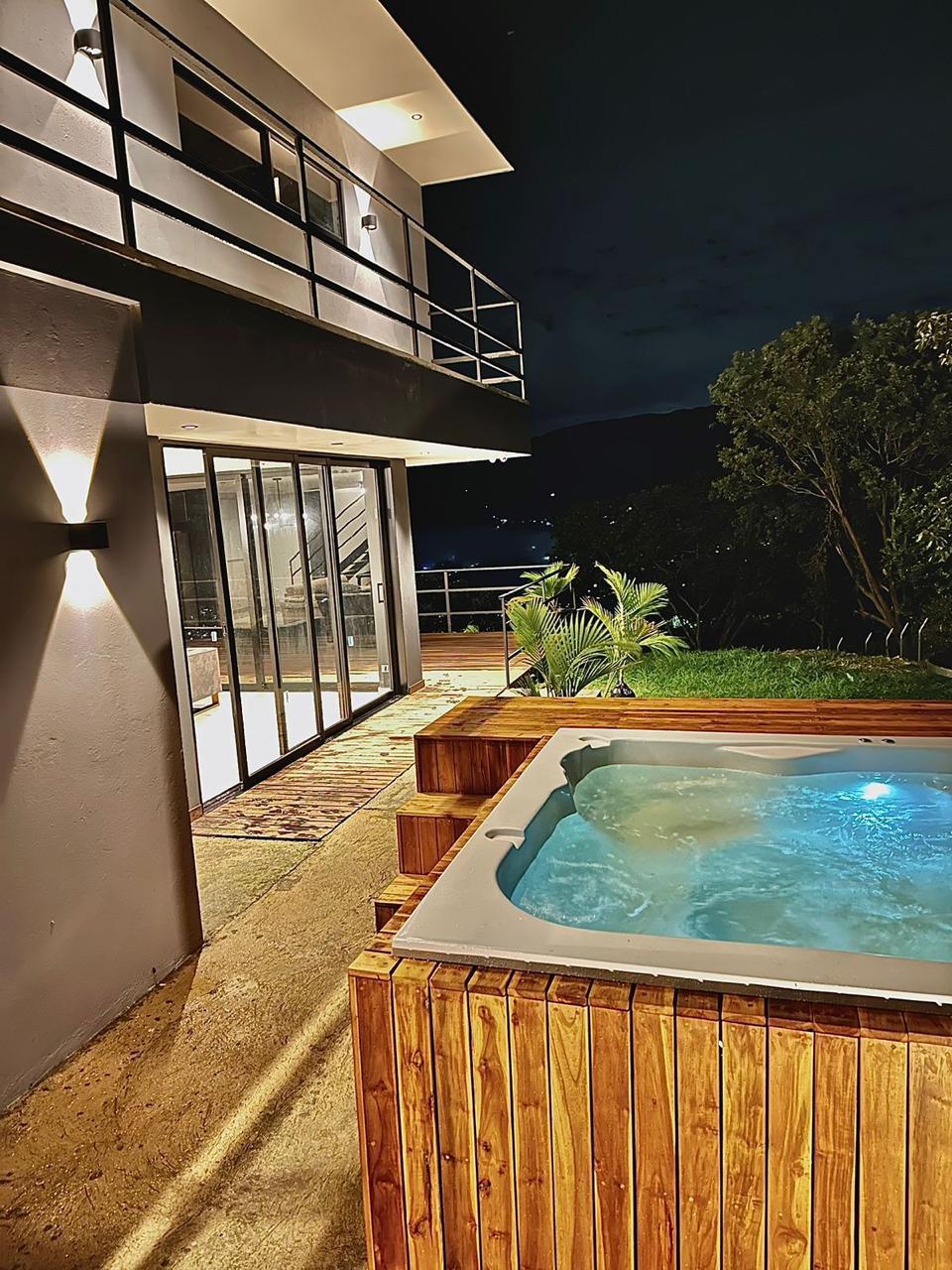 CASA FINCA EN VENTA UBICADO EN GIRARDOTA