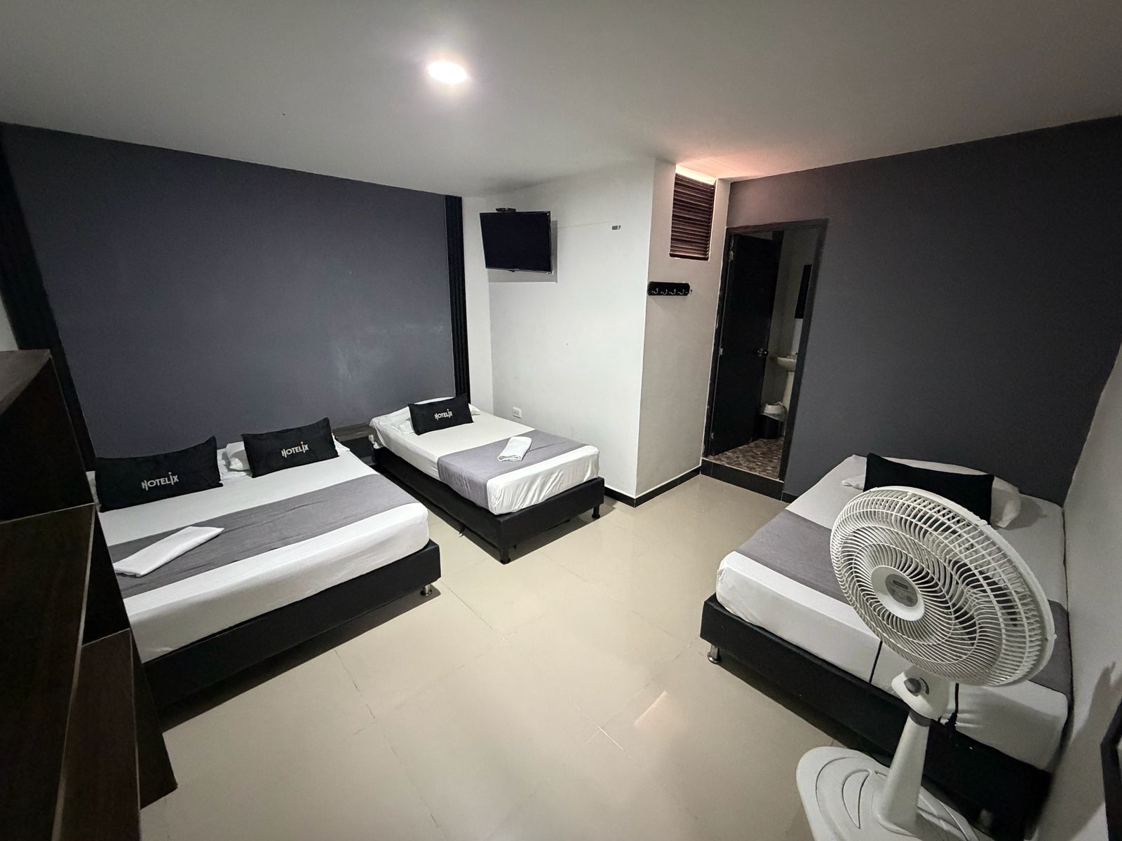 VENDO HOTEL EN LAURELES