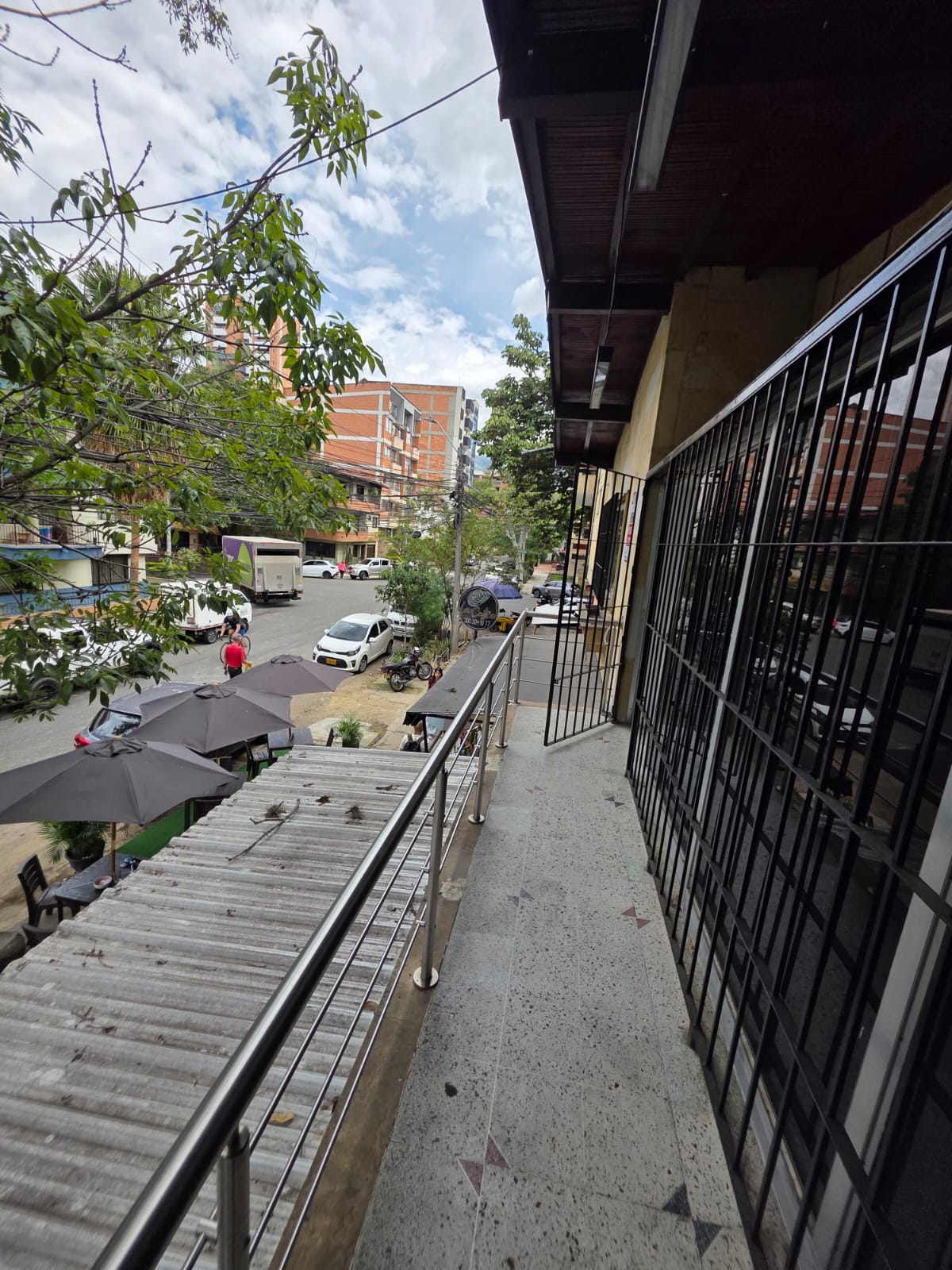 ARRIENDO CASA COMERCIAL EN CALASANZ