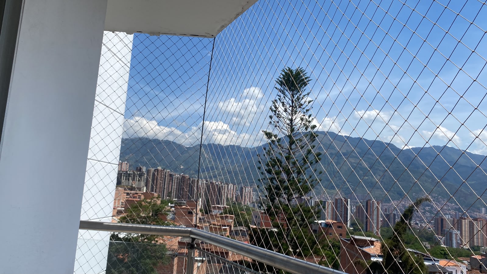 VENDO APARTAMENTO EN FLORENCIA BELLO
