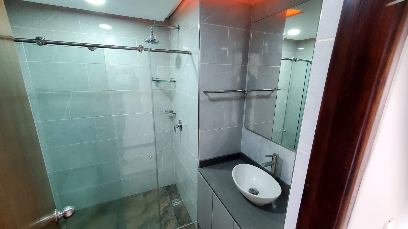 ARRIENDO APATAMENTO POBLADO LOMA DE ALEJANDRIA