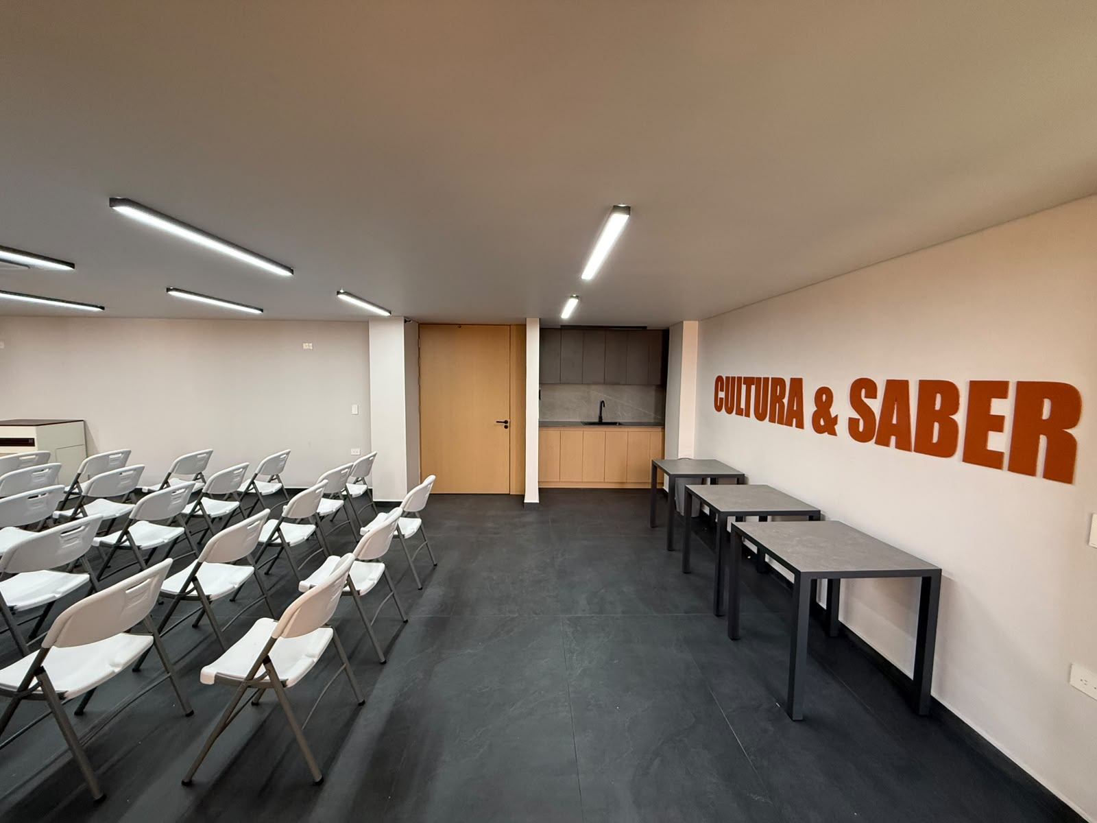 ARRIENDO SUITES AMOBLADAS EN BELEN ROSALES