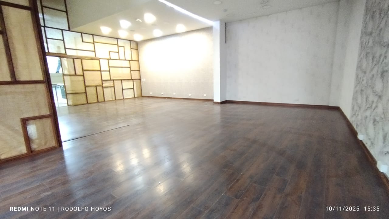 Arriendo Local En Patio Bonito