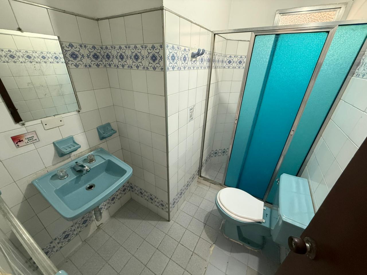 ARRIENDO CASA EN SANTA MONICA