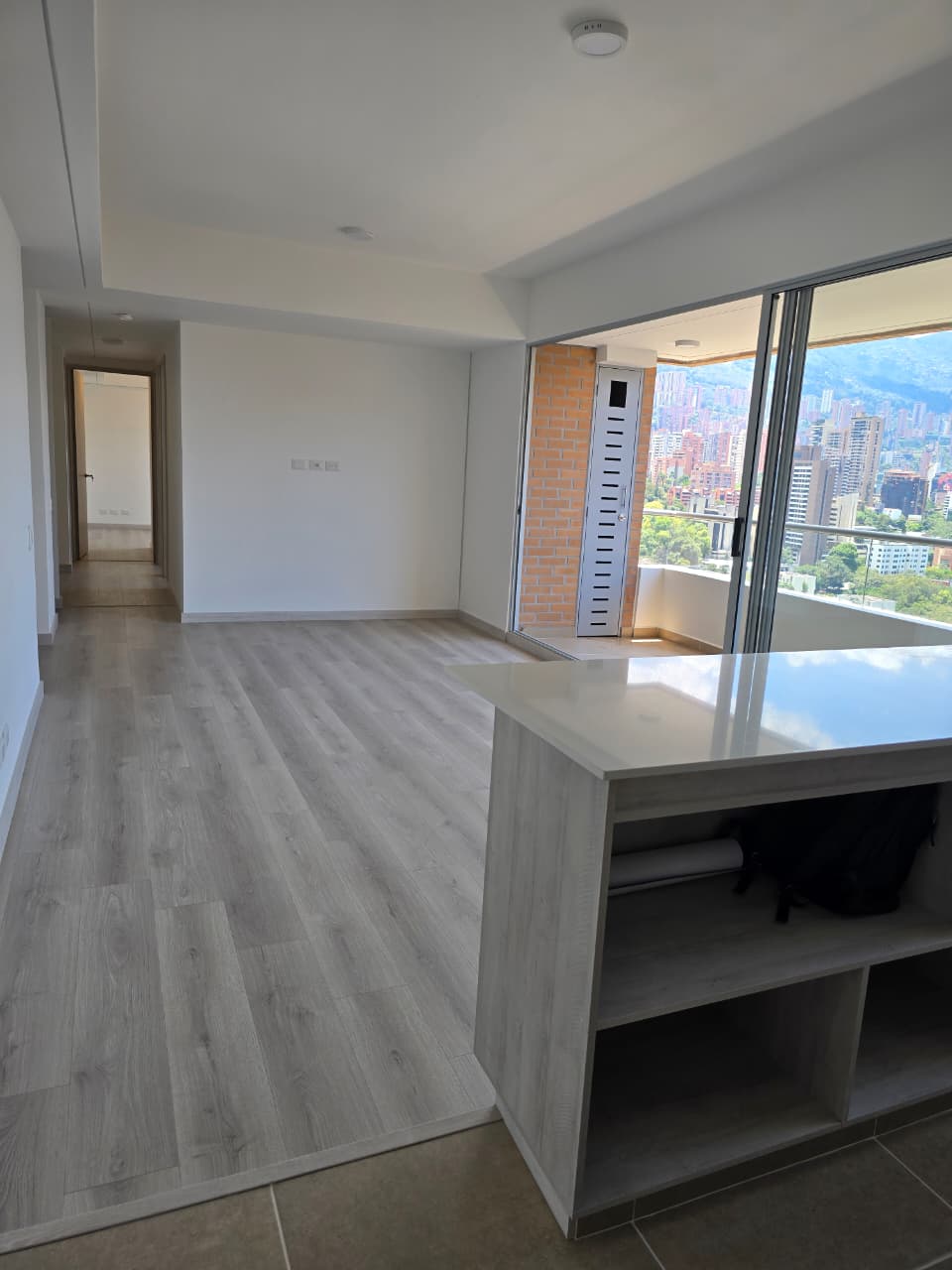 ARRIENDO APARTAMENTO EN CUIDAD DEL RIO