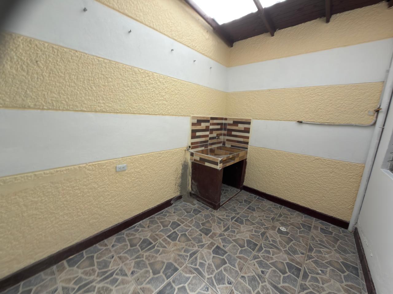 ARRIENDO CASA COMERCIAL EN CALASANZ