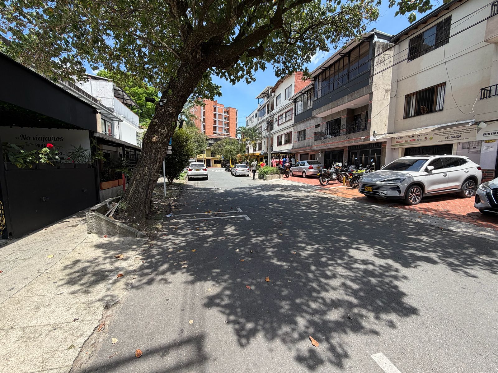 VENDO HOTEL EN LAURELES