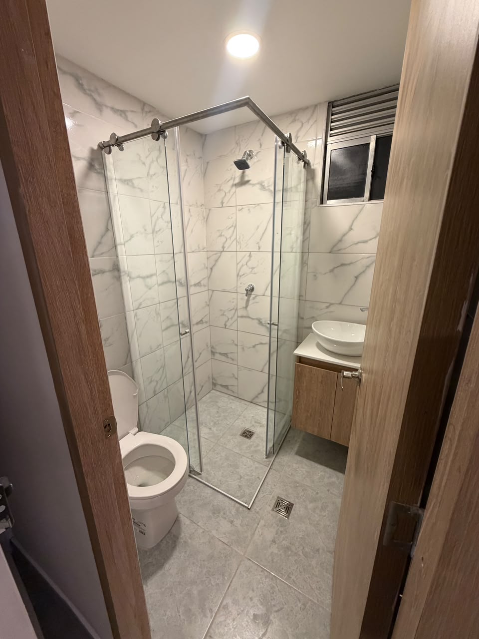 VENDO APARTAMENTO EN LA AURORA