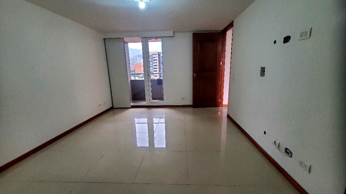 Arriendo apartamento los colores