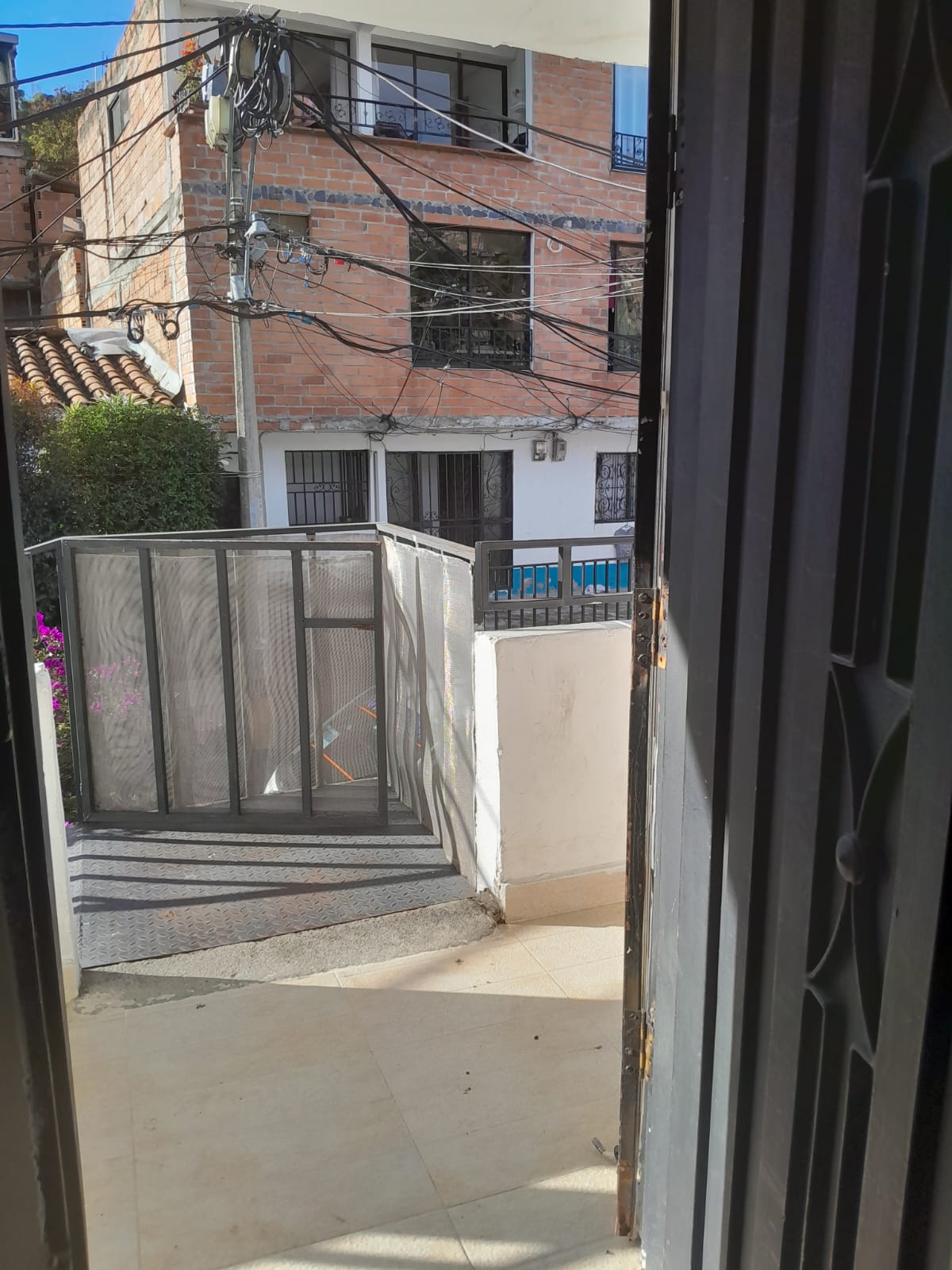 Vendo Casa Dos Niveles Robledo las Margaritas