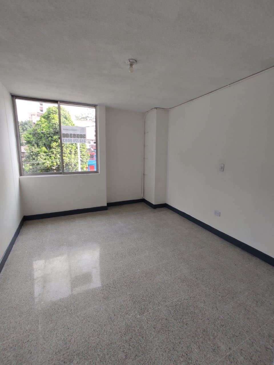 ARRIENDO SEGUNDO PISO  EN LA CASTELLANA