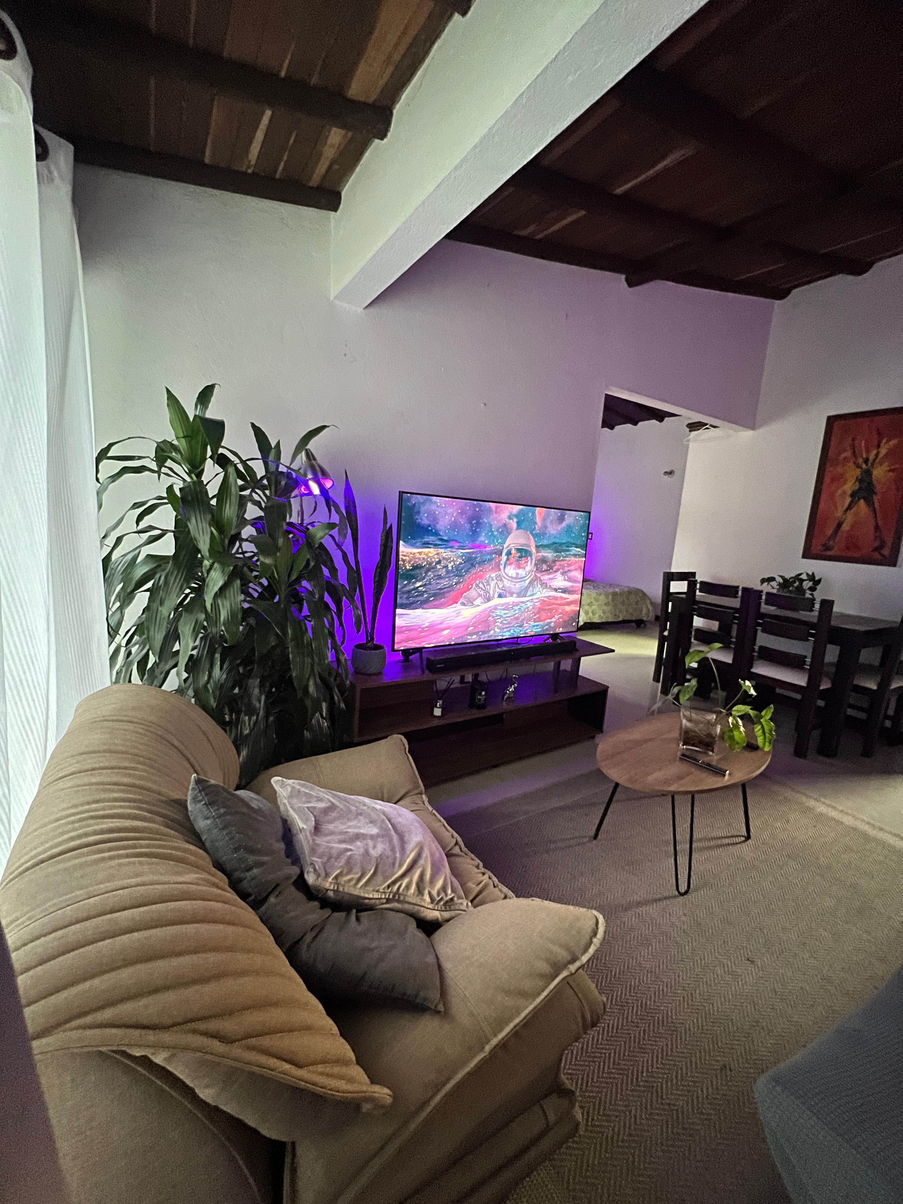 ARRIENDO APARTAESTUDIO AMOBLADO EN EL POBLADO