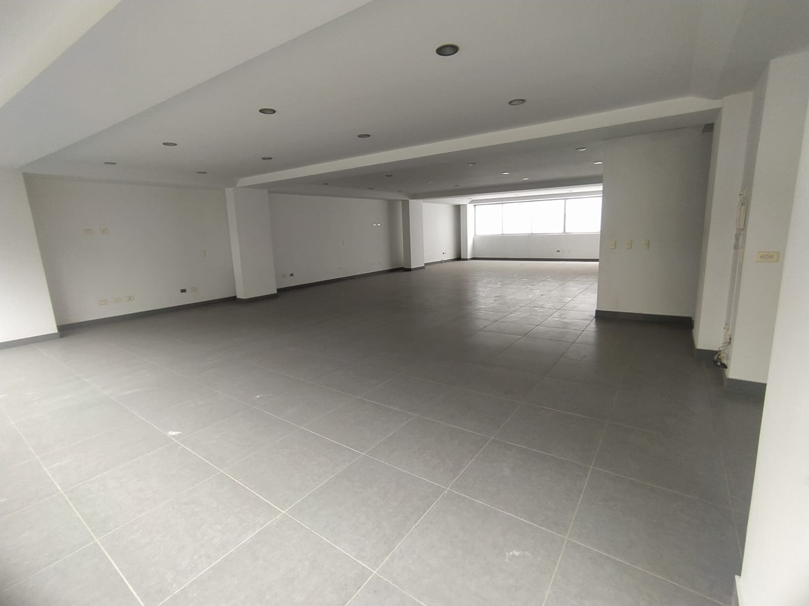 Arriendo Local En El Estadio