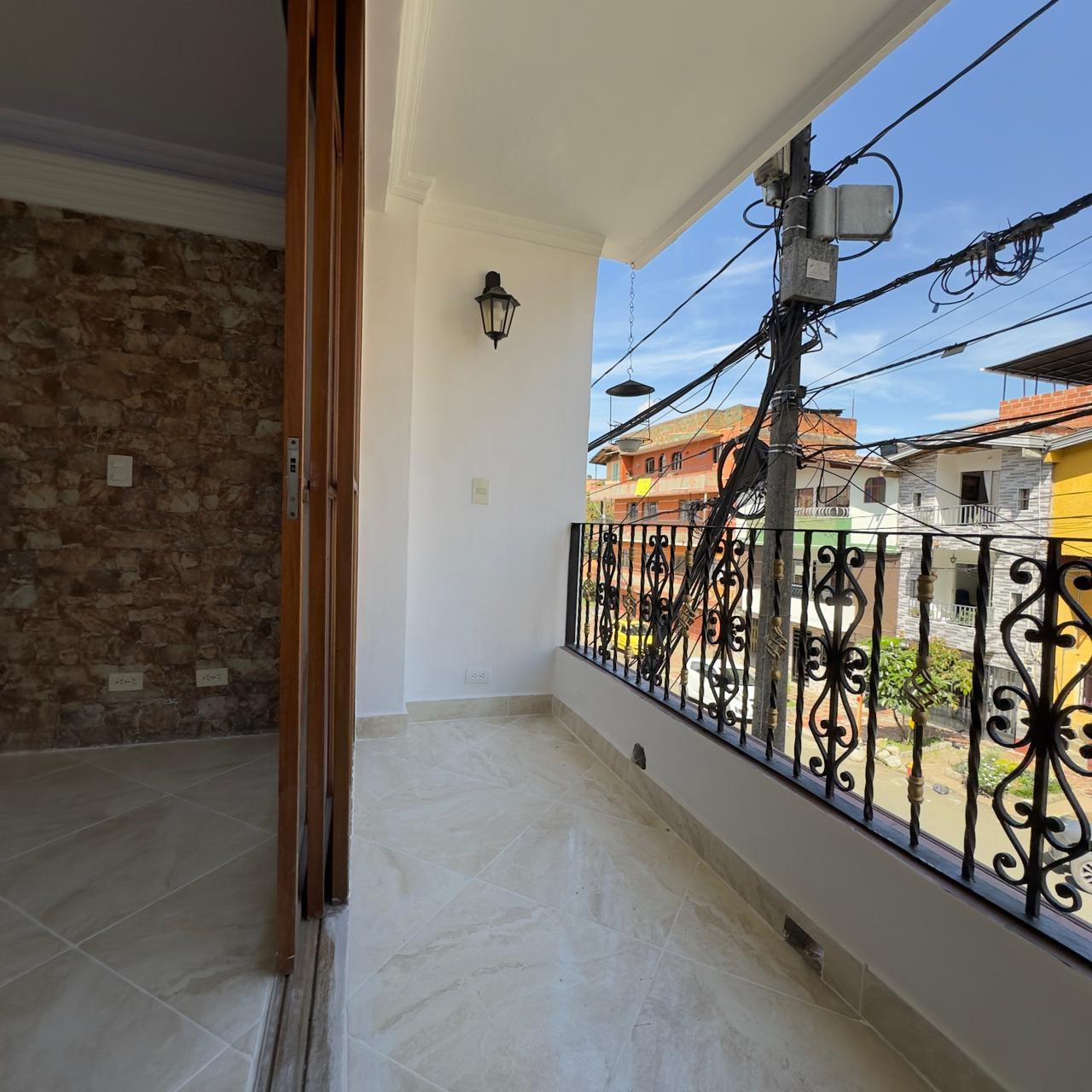 ARRIENDO CASA EN VILLA HERMOSA