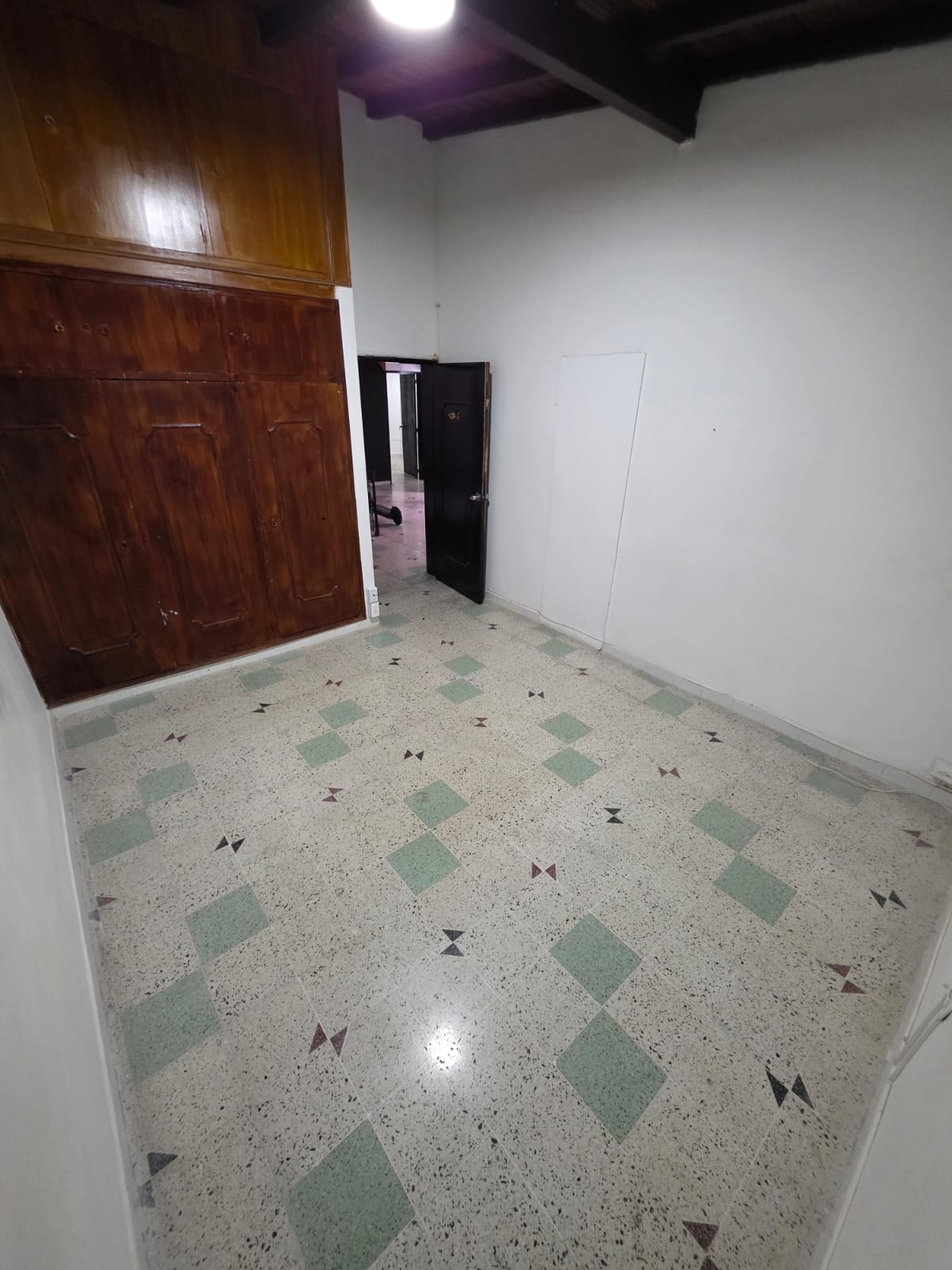 ARRIENDO CASA COMERCIAL EN CALASANZ