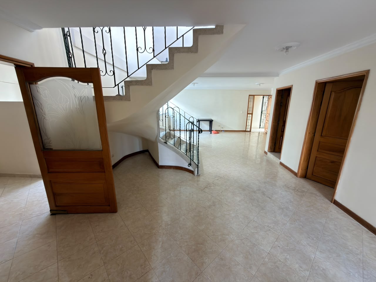 ARRIENDO APARTAMENTO DUPLEX EN EL VELODROMO