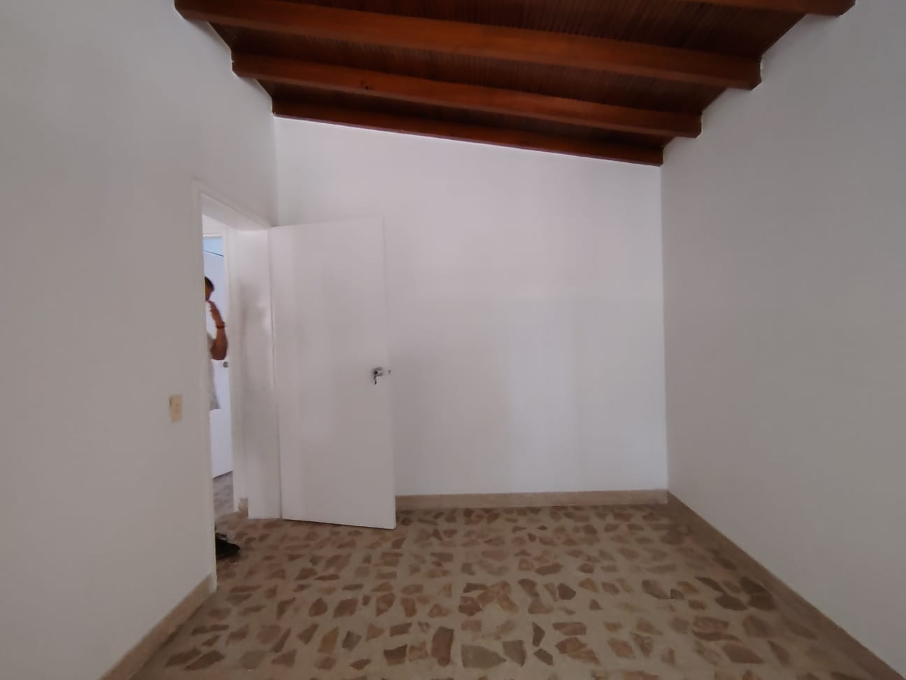 Se arrienda casa en simón bolívar