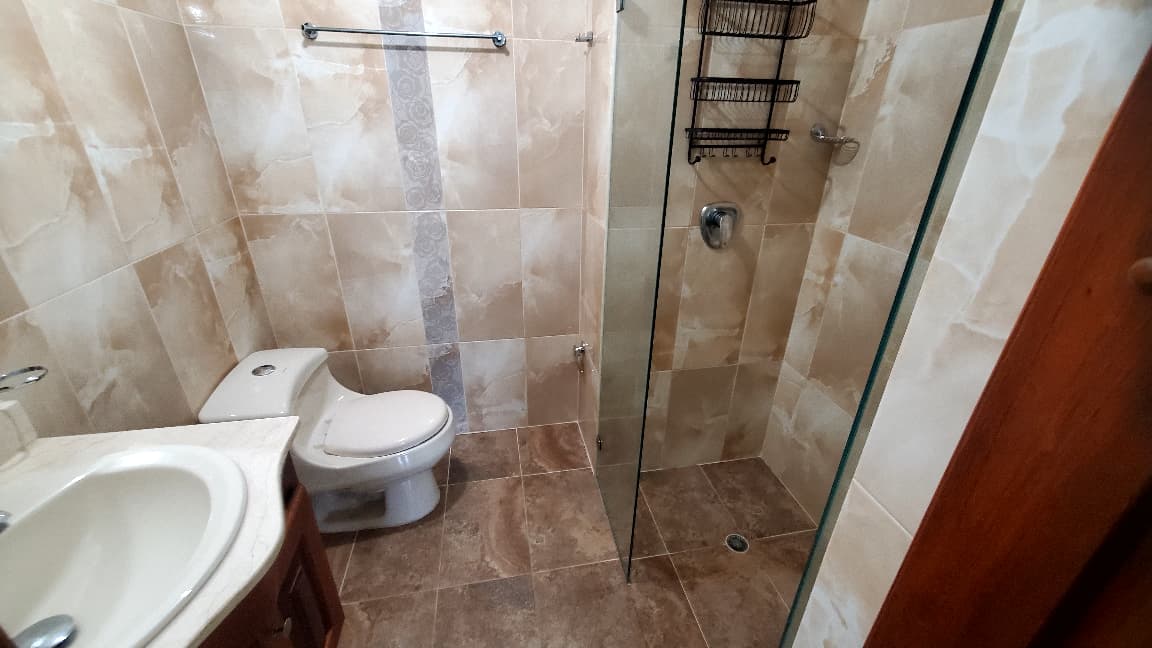 Arriendo apartamento los colores