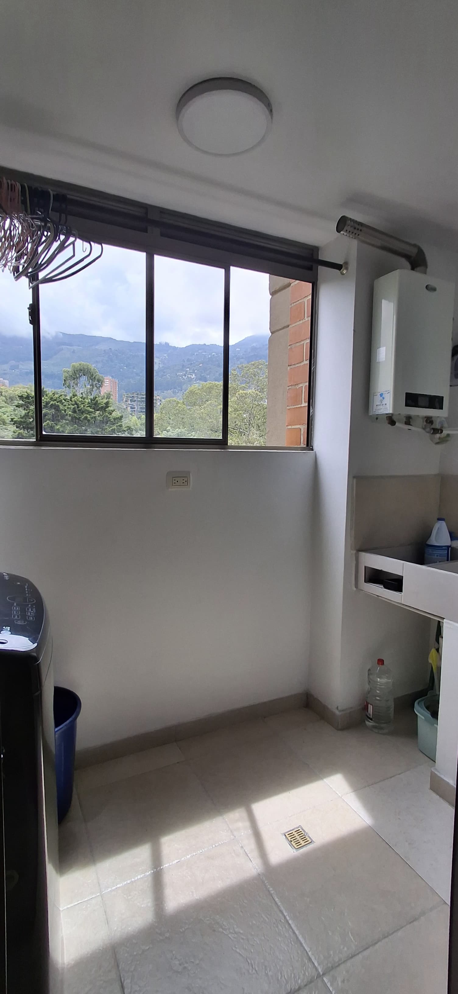 VENDO APARTAMENTO DUPLEX EN SAN LUCAS EL POBLADO