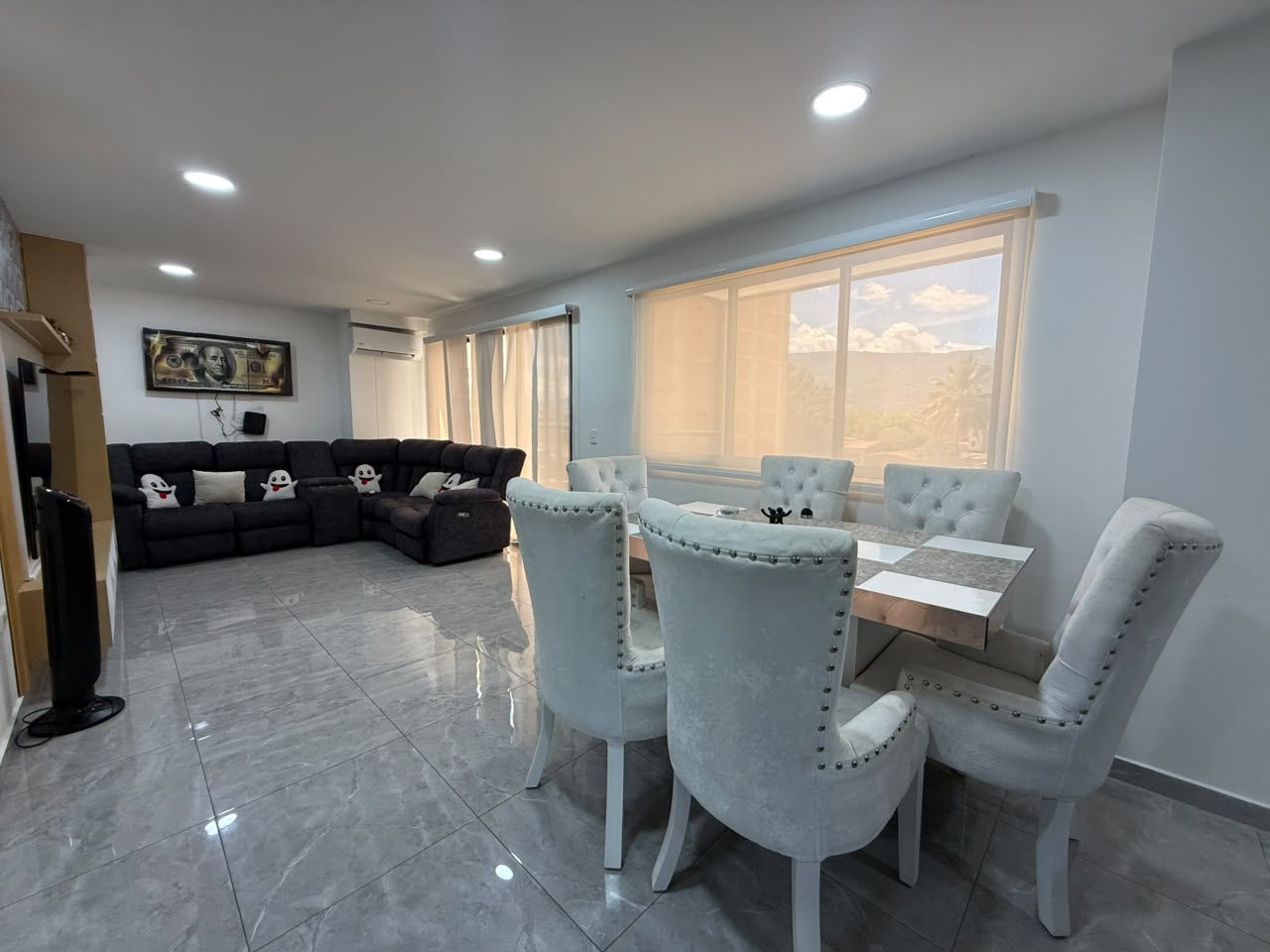 VENDO APARTAMENTO EN BELEN ROSALES