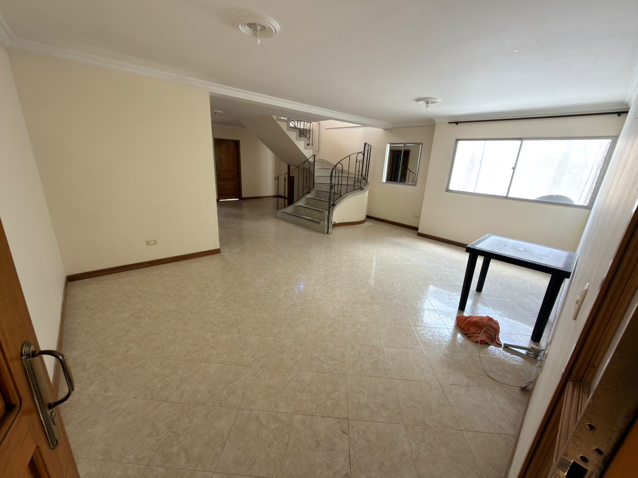 ARRIENDO APARTAMENTO DUPLEX EN EL VELODROMO