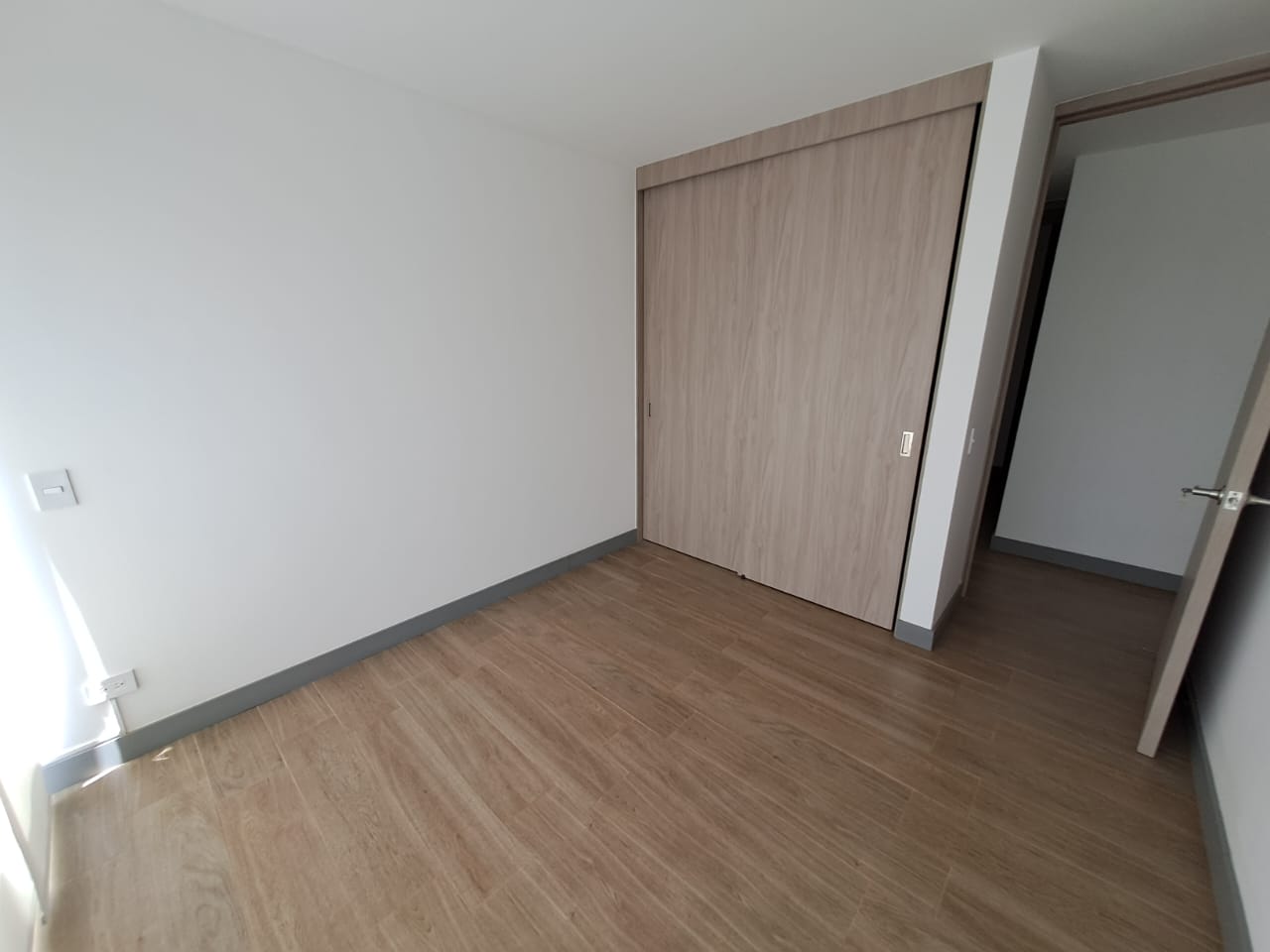 ARRIENDO APARTAMENTO ENVIGADO AV LAS VEGAS