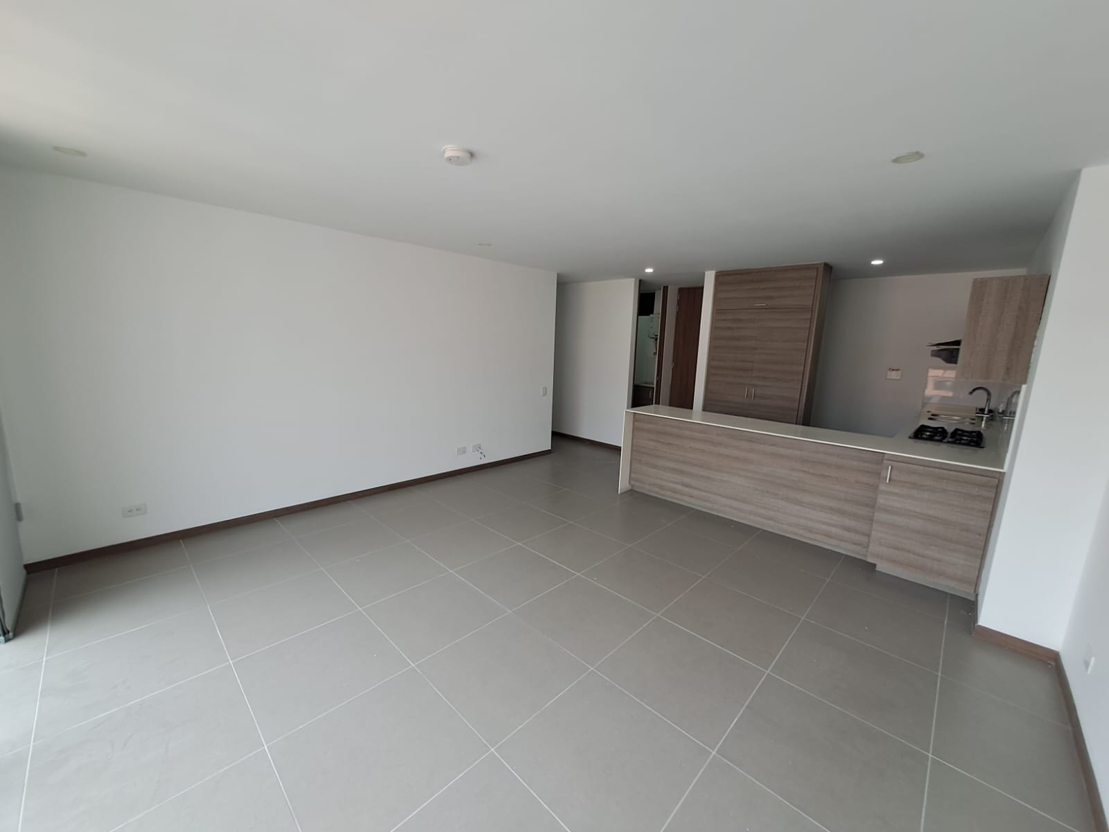 ARRIENDO APARTAMENTO ENVIGADO LOMA DE LAS BRUJAS  BIOCITY GRAND