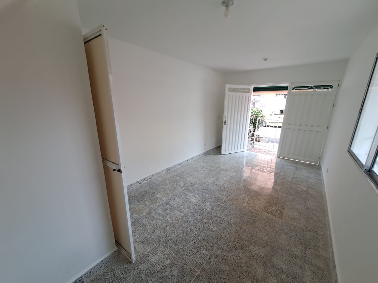 ARRIENDO LOCAL BELEN LA GLORIA