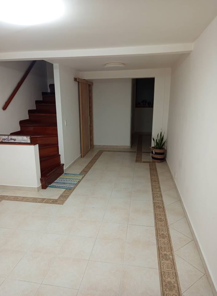 VENDO CASA EN LA LOMA DEL INDIO