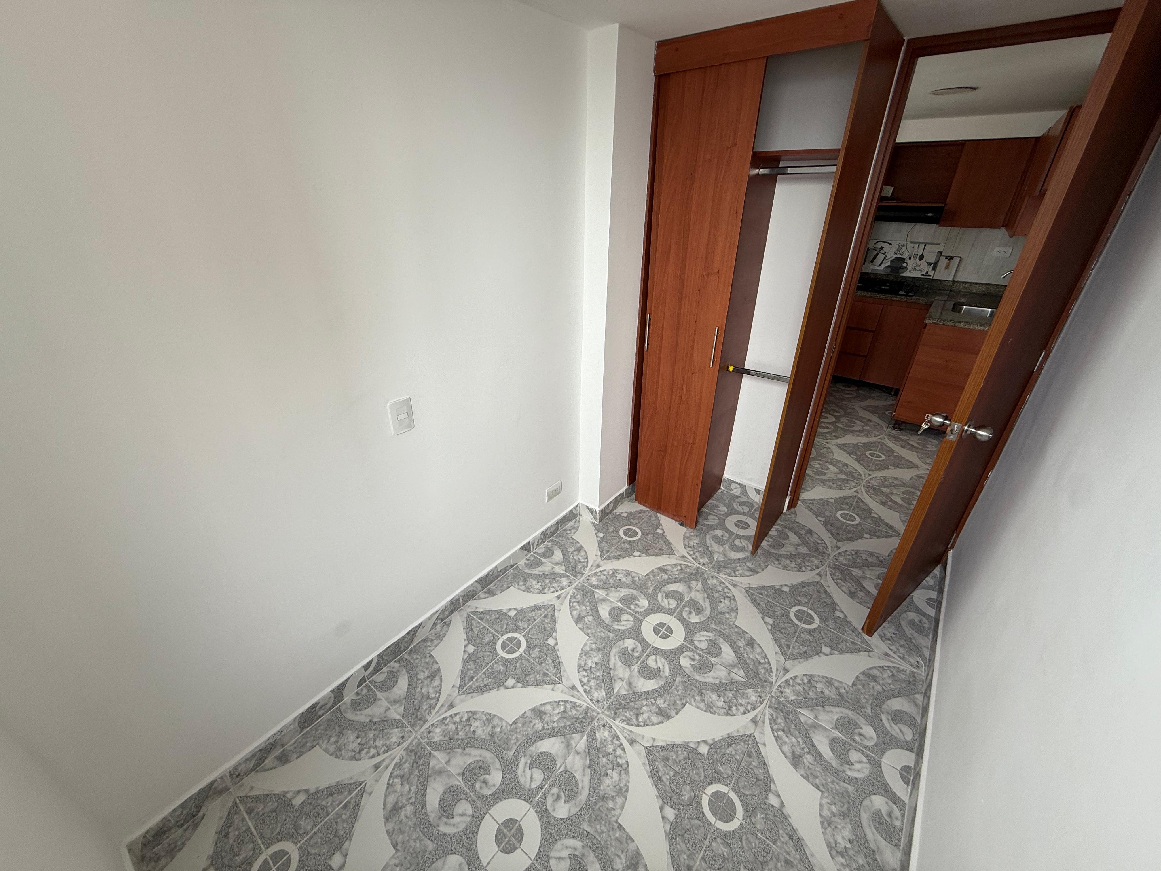 ARRIENDO APARTAMENTO EN ROBLEDO PAJARITO