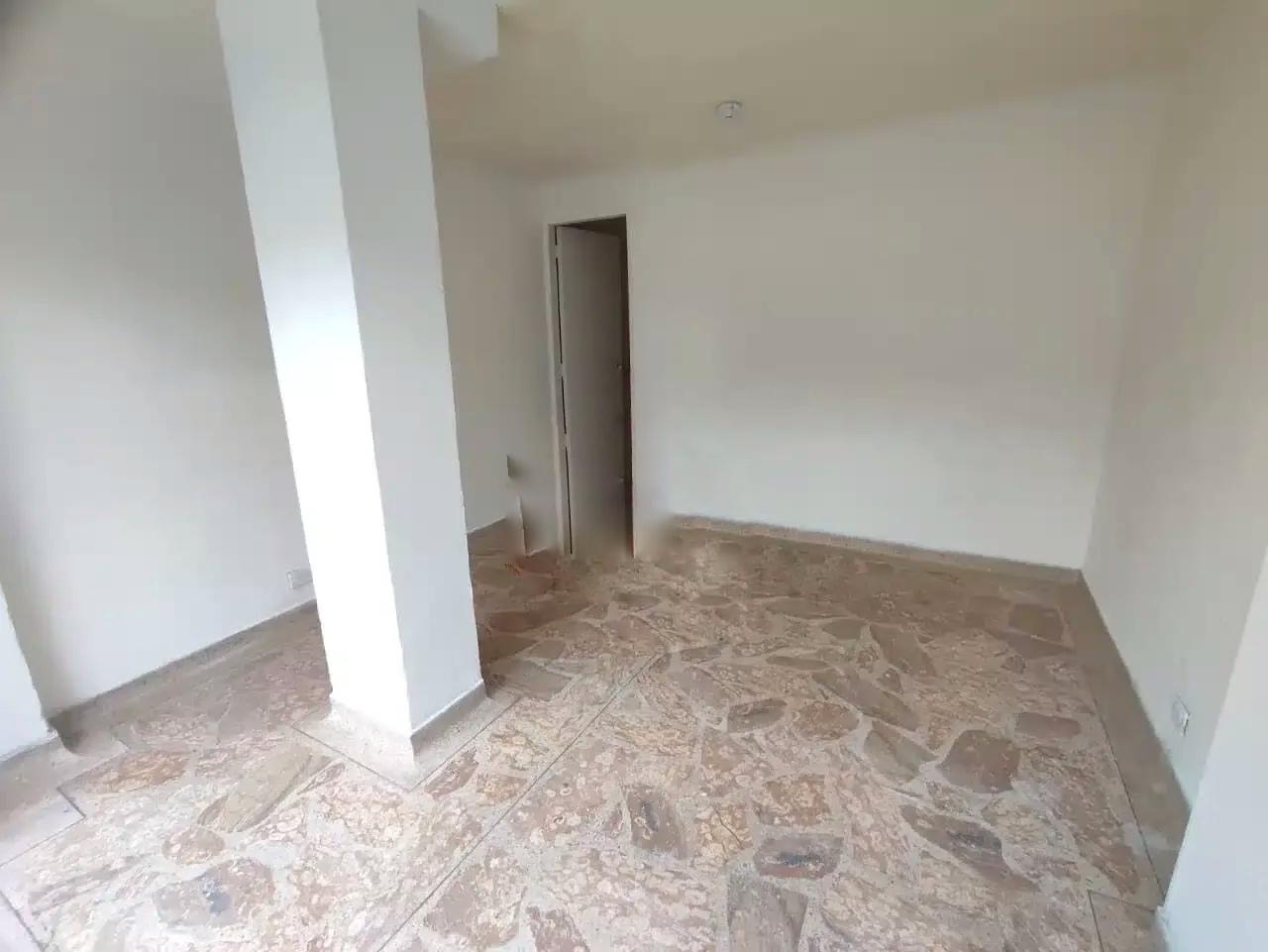 Arriendo Local Comercial cerca a Universidad Esumer