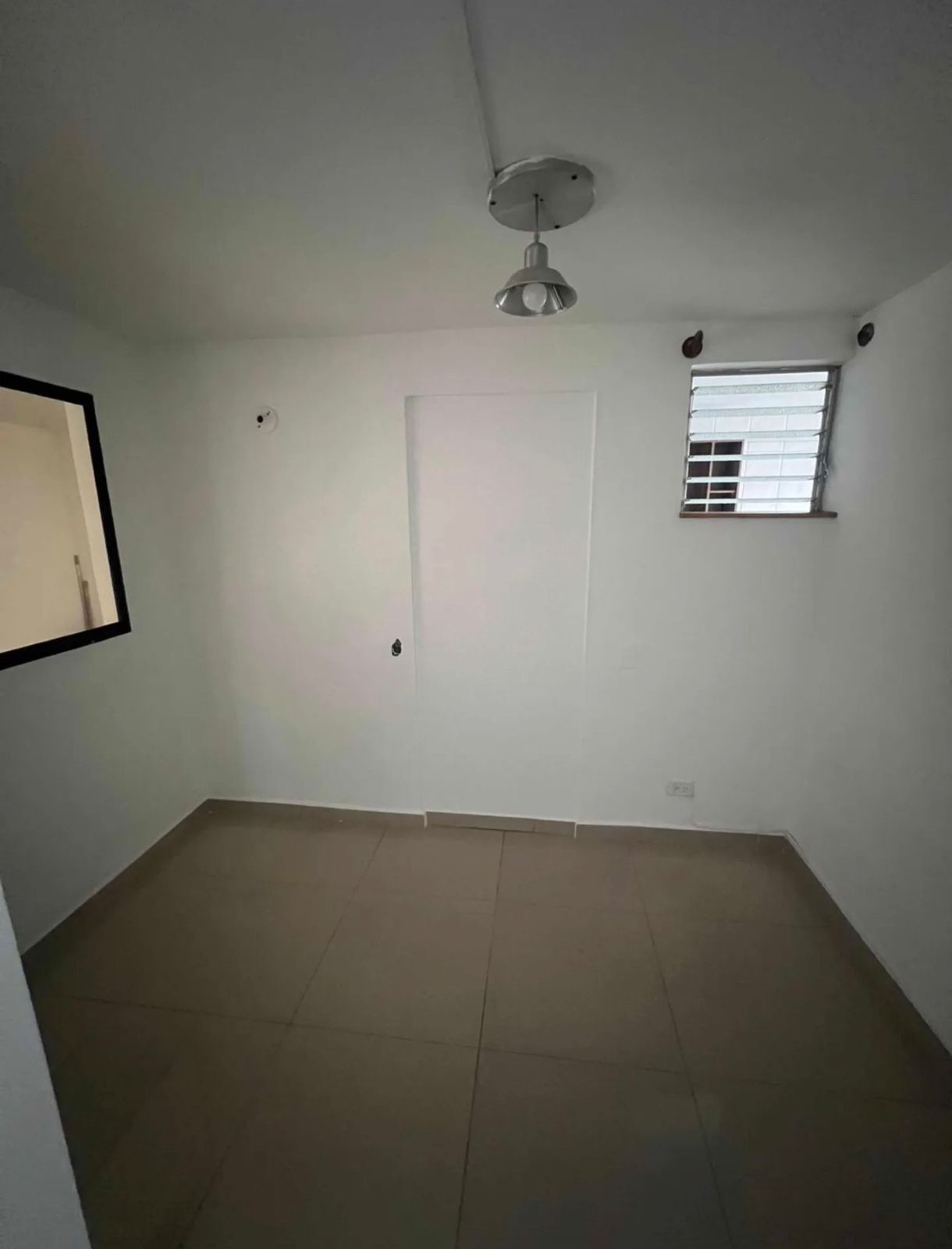 VENDO APARTAMENTO EN  LOS COLORES