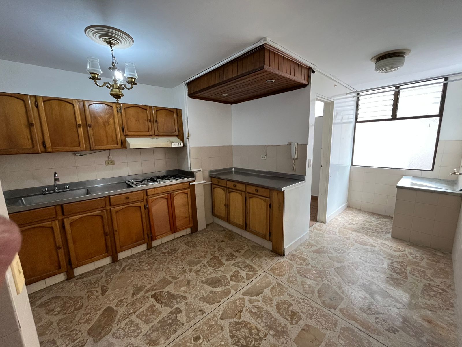 Arriendo apartamento Los Colores