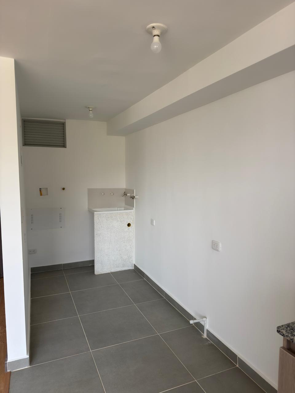 VENDO APARTAMENTO EN CALASANZ